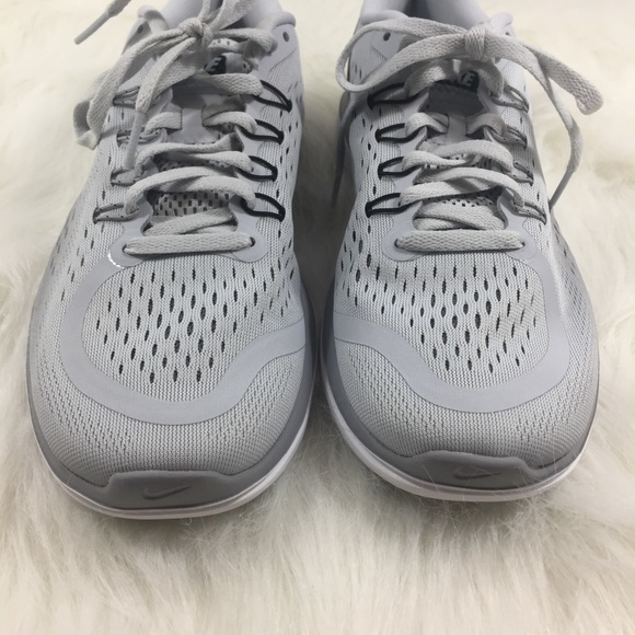 🔥SOLD🔥NIKE WOMEN'S FLEX RN 2017 RUNNING SNEAKERS - Picture 4 of 8